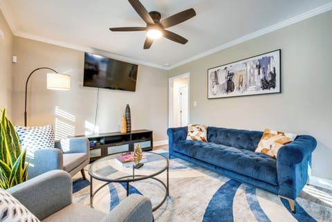 Atlanta Vacation Rental | 2BR | 2BA | 1,200 Sq Ft | Steps Required to Enter
