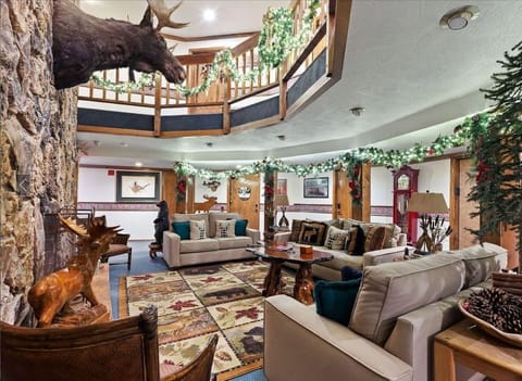 Common Area lobby