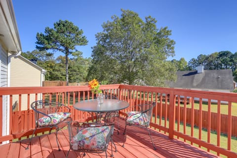 Riverdale Vacation Rental | 5BR | 3BA | 2,500 Sq Ft | Stairs Required
