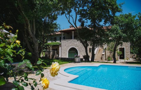 pool