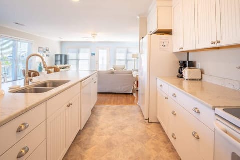 Kitchen with Stainless Sinks, Pull Spray Faucet