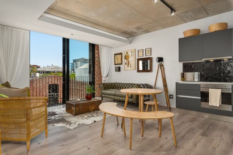 Luxury Apartment | In-room dining