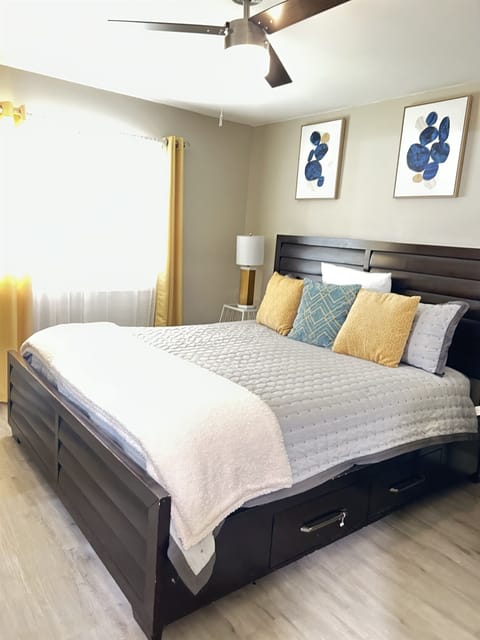 Master bedroom king bed 