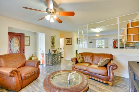 High Point Vacation Rental | 3BR | 2BA | 1,107 Sq Ft | 2 Steps Required