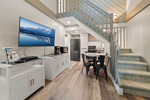 Newly remodeled entire condo