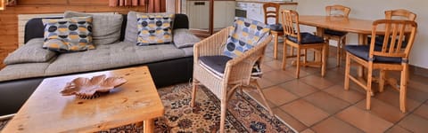 Living roomn - Eat corner - Cook corner