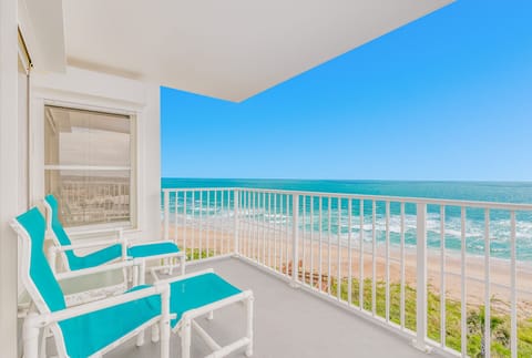 Private, direct, oceanfront balcony!