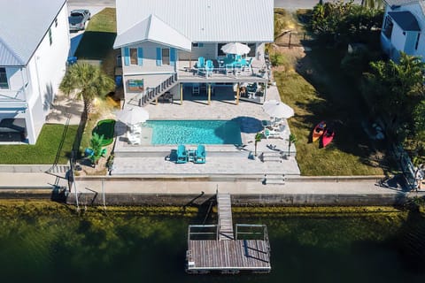Hernando Beach Vacation Rental | 2BR | 2.5BA | 1,600 Sq Ft | Stairs Required