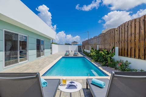 4BR 3BA Newly Built w/ Private Pool 5 min 2 Beach (15471)