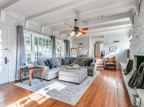 Bright & sunny, half of the family can watch their own game/movie in the bonus living area!