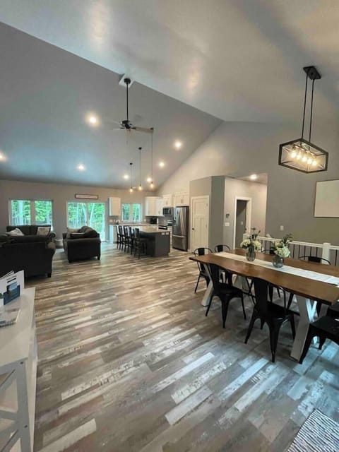 House #1 - Dining area, kitchen and living room