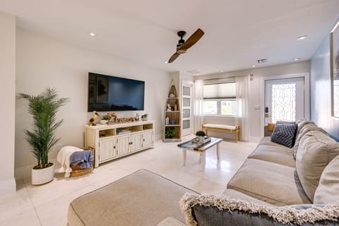 Naples Vacation Rental | 4BR | 2.5BA | 2 Steps Required | 1,824 Sq Ft