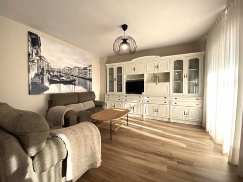 TV and multimedia,Living room,Lake view