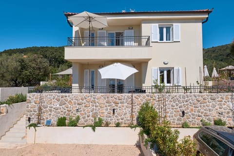 MEACres Sea front