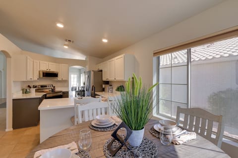 House (3 Bedrooms) | Interior