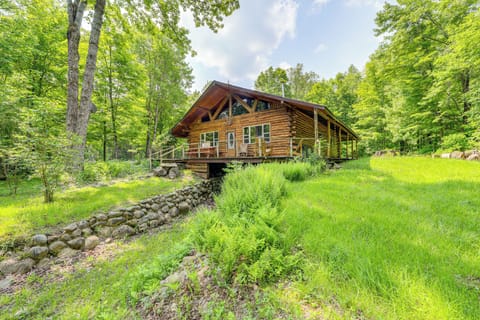 Fine Vacation Rental | 3BR | 2BA | 1,472 Sq Ft | 4 Steps Required
