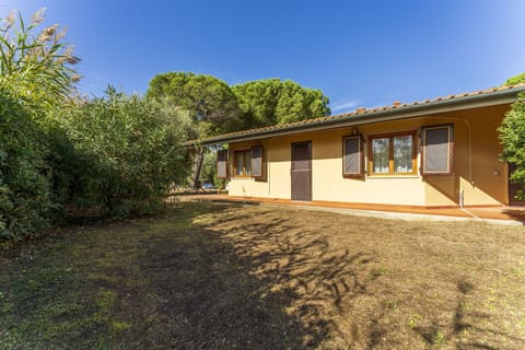 Autumn, Building Exterior, Spring, Summer