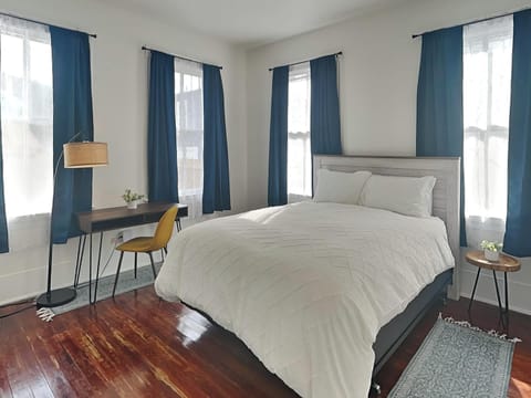 House (2 Bedrooms) | Property amenity
