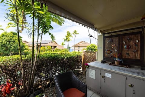 Peek-a-boo Ocean view
