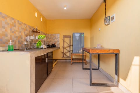 Basic Double Room | Private kitchen