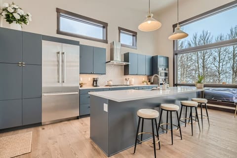 Luxury full-size kitchen