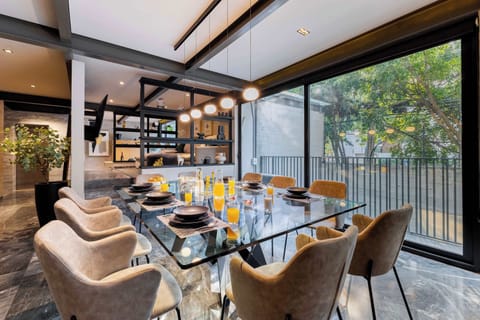 Where luxury meets intimacy—perfect for cherished moments with loved ones.


