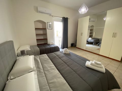 Comfort Apartment | 1 bedroom, desk, iron/ironing board, free WiFi