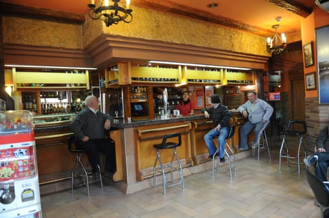 Sports bar