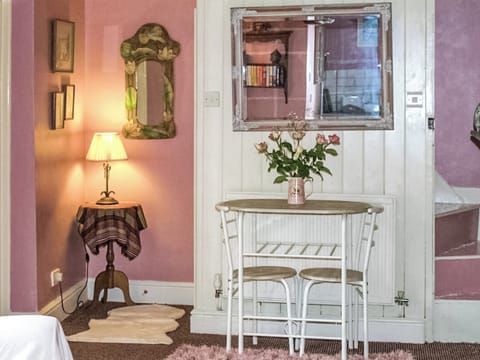 Dining Area | The Grooms Cottage - Squire Farm, Bishops Castle