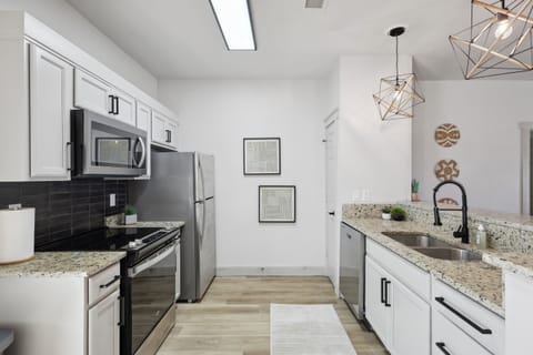 Fully Stocked Kitchen