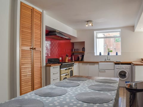 Kitchen/diner | Crantock House, Newquay