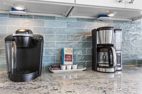 One cup or a whole pot. Choose your favorite way to make coffee. Keurig and Ninja drip coffee makers provided.
