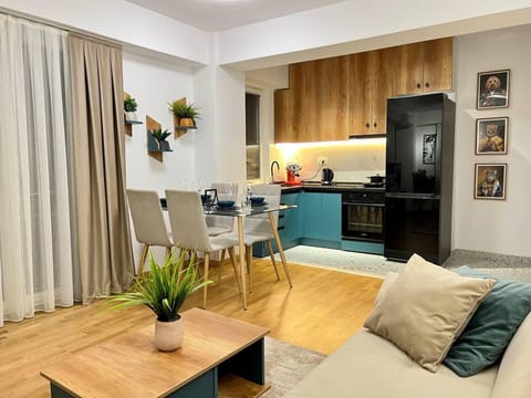 Apartment | Living area | TV