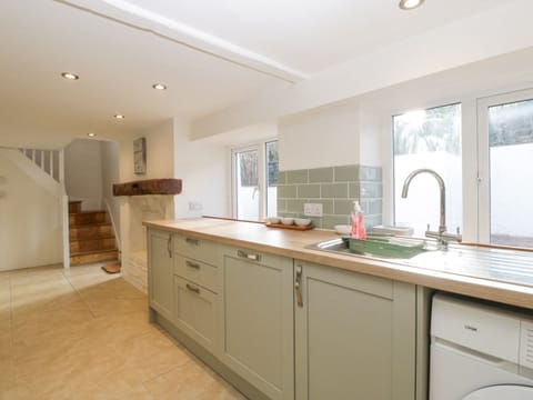 Fridge, dishwasher, electric kettle, toaster