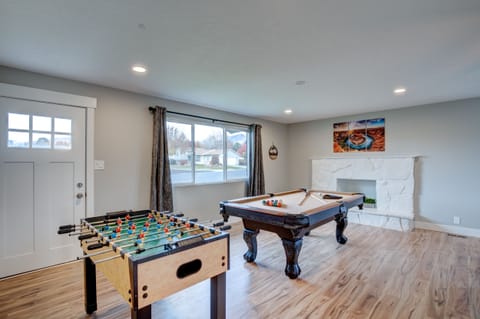 Game Room - Foosball & Billiards
