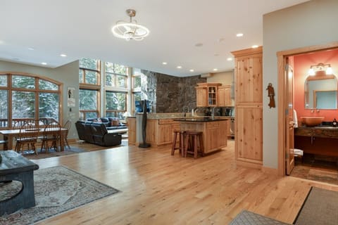 4444 Streamside Cir B MLS-5