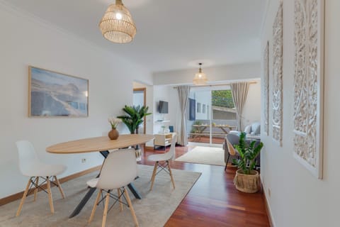 House | 1 bedroom, desk