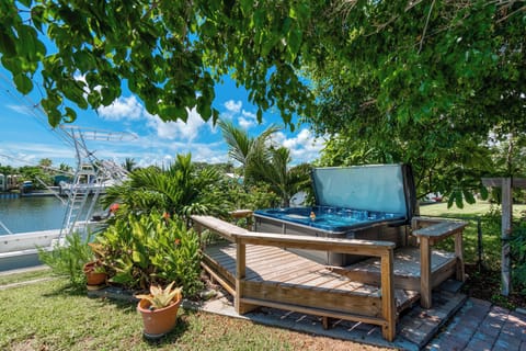 Jacuzzi - Canal-front private jacuzzi with view, Cocoa Beach, FL