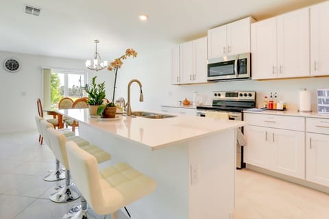 Port Charlotte Vacation Rental | 4BR | 2BA | 1 Entry Step | 2,000 Sq Ft