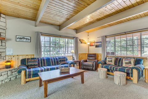 Big Bear Lake Vacation Rental | 3BR | 2.5BA | 1,494 Sq Ft | Stairs Required