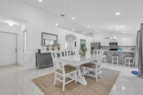 Dining Room, Dining Table, Furniture, Indoors, Table