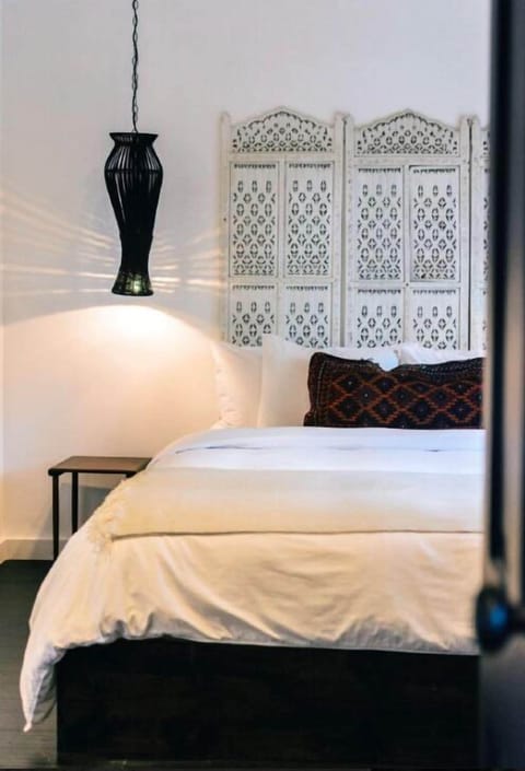 Suite | 1 bedroom, hypo-allergenic bedding, individually decorated