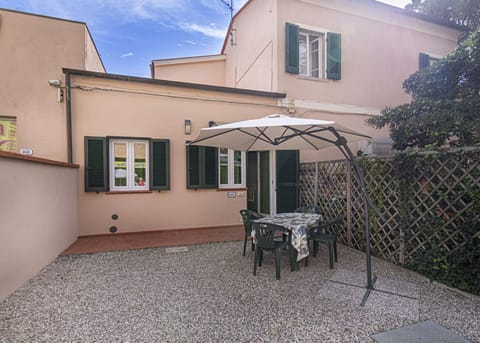 Outdoor equipped space-Mandorlo-Elba Island