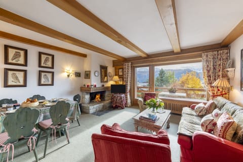 Clover Verbier living room