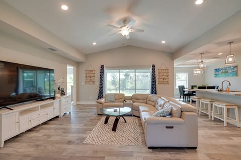 House (3 Bedrooms) | Front of property