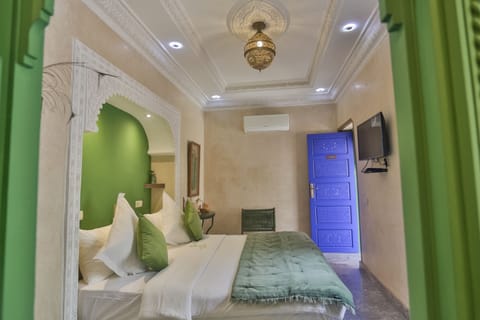 Classic Double Room, Ensuite | Frette Italian sheets, premium bedding, down comforters