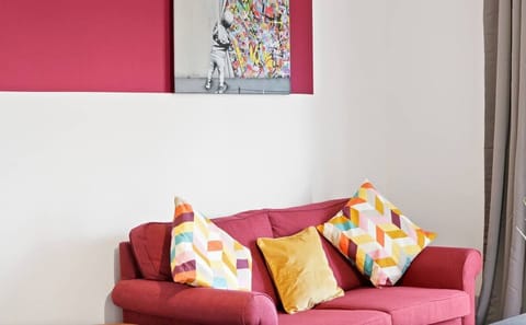 Apartment | Living area | 42-inch Smart TV with satellite channels, Netflix, streaming services