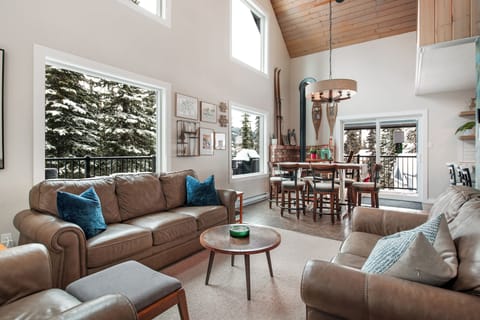 Living & Dining Area
