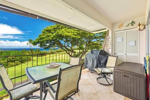 Sip your morning coffee on your private balcony while gazing across the emerald golf course to the sparkling ocean beyond.