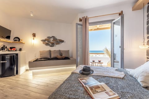 Superior Triple Room, Sea View | Premium bedding, individually decorated, individually furnished